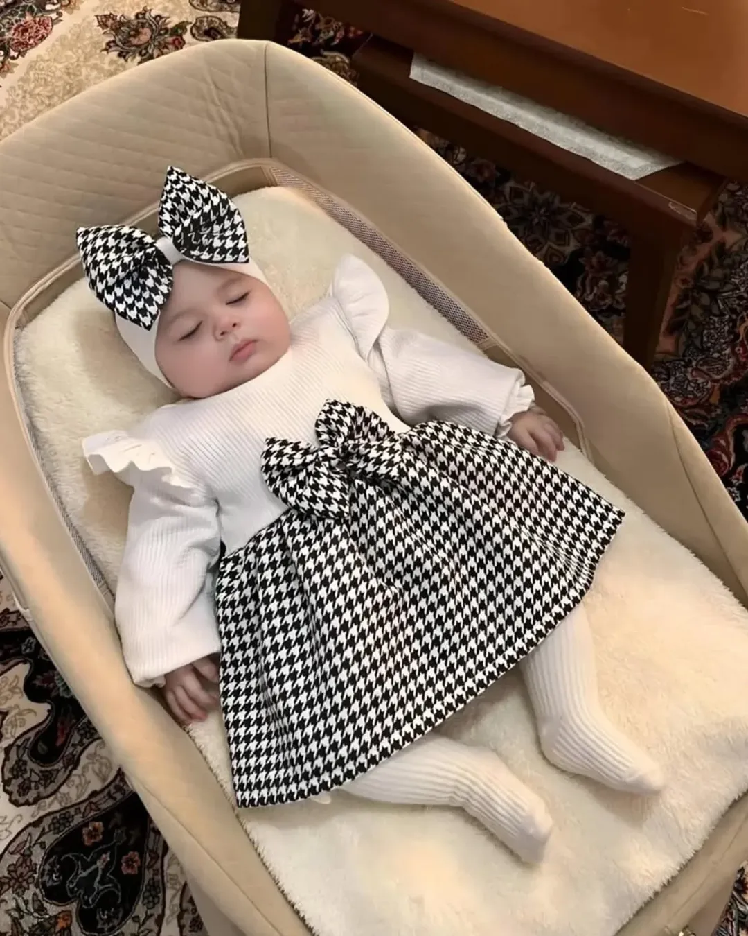 ست سارافون و هد  نوزادی مجلسی پشمی  پاییزه